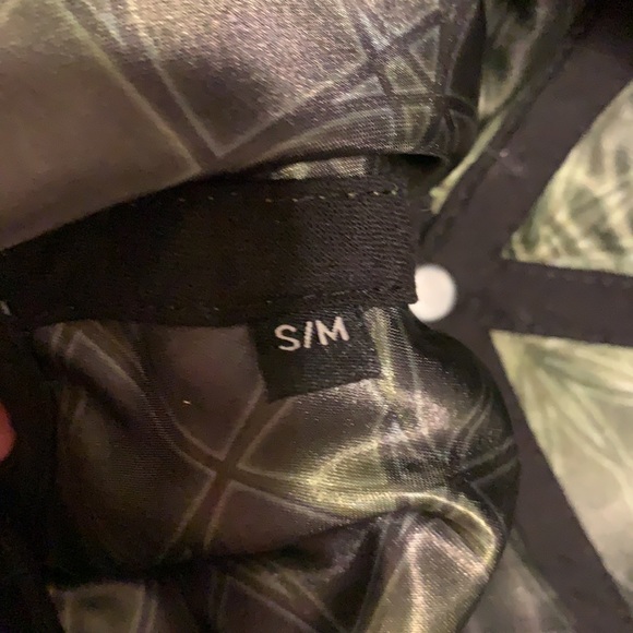 The Headspace Gemini Cap - Picture 7 of 7